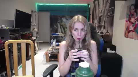 Giselle and Jay online show from 11.18.25