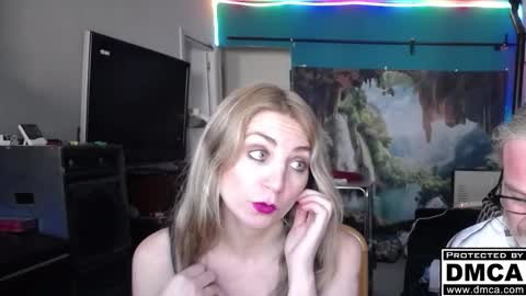 Giselle and Jay online show from 11.22.25