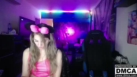 Giselle and Jay online show from 11.27.25