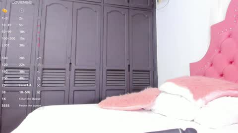 Sary Rousse online show from 01.05.25