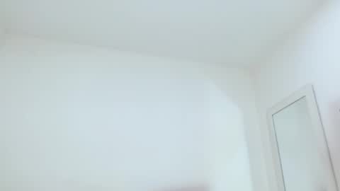 Snapshot of sasha_creamy chatting on 11.25.25 Sasha Creamy online show from 11.25.25