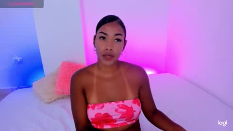 Snapshot of sasha_fox0 chatting on 03.03.26 emy online show from 03.03.26