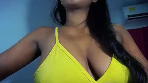 Snapshot of sashabreck1 chatting on 12.20.25 sashabreck1 online show from 12.20.25