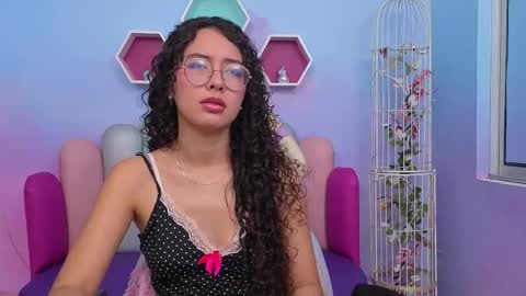 Snapshot of sashamonroee_ chatting on 11.16.25 SashaMonroee online show from 11.16.25