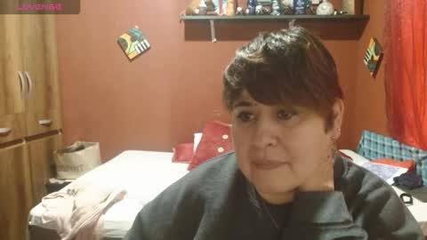 Snapshot of sasharosee2 chatting on 11.10.25 S A S H A R O S E online show from 11.10.25