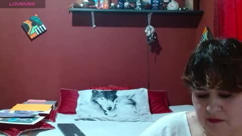 Snapshot of sasharosee2 chatting on 11.30.25 S A S H A R O S E online show from 11.30.25