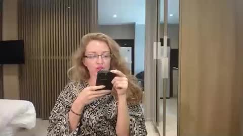 Sasha online show from 10.11.25