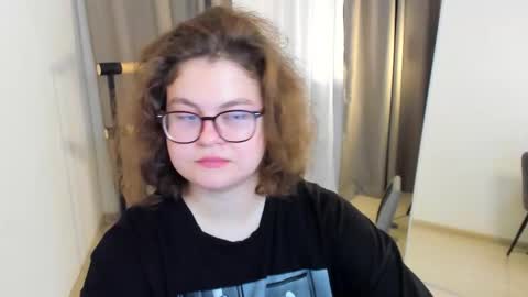 .Alexandra online show from 09.18.25