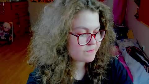 Snapshot of sashy_way chatting on 04.25.26 .Alexandra online show from 04.25.26