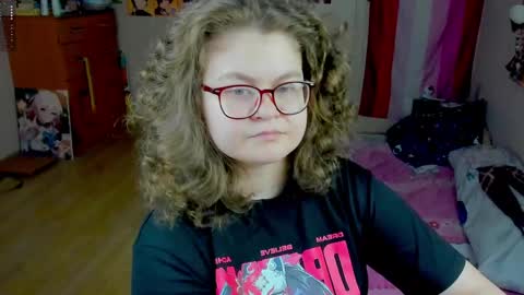 Snapshot of sashy_way chatting on 05.17.26 .Alexandra online show from 05.17.26