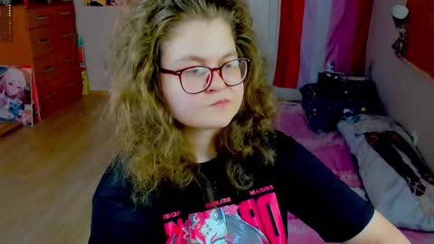Snapshot of sashy_way chatting on 05.23.26 .Alexandra online show from 05.23.26