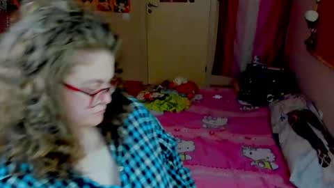 Snapshot of sashy_way chatting on 05.26.26 .Alexandra online show from 05.26.26