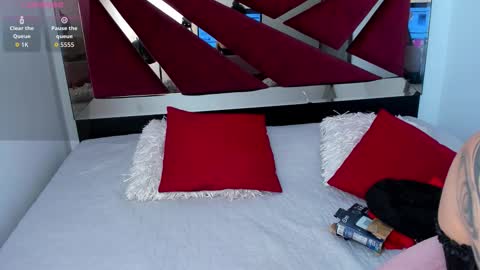 saskiagrendel online show from 03.05.26