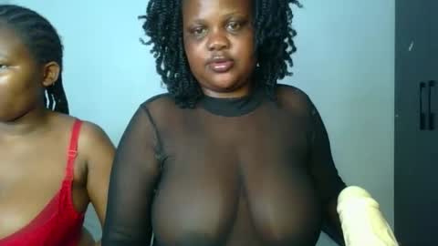 sassie_bee online show from 12.20.25