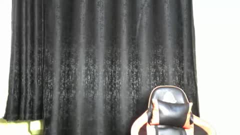 sassy_lyne online show from 12.15.25