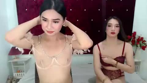 Snapshot of satiable_sashax chatting on 10.09.25 Sasha online show from 10.09.25