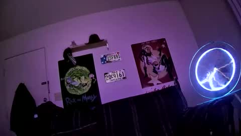 Snapshot of satinpanty69 chatting on 11.16.25 keyoni valentine online show from 11.16.25