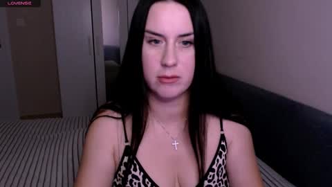 Snapshot of satisfaction__ chatting on 01.16.26 satisfaction__ online show from 01.16.26