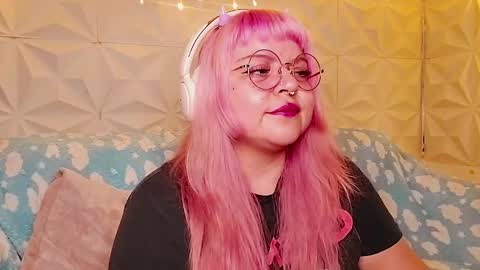 Gina George online show from 05.26.26