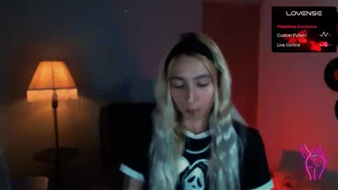 Snapshot of saucy_jenn1 chatting on 01.10.25 I AM JENN  online show from 01.10.25