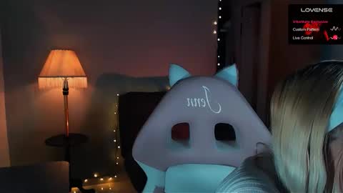 Snapshot of saucy_jenn1 chatting on 01.12.25 I AM JENN  online show from 01.12.25