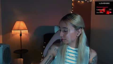 Snapshot of saucy_jenn1 chatting on 01.17.25 I AM JENN  online show from 01.17.25