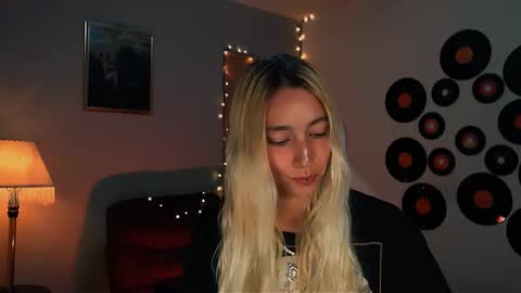 Snapshot of saucy_jenn1 chatting on 02.23.25 I AM JENN  online show from 02.23.25