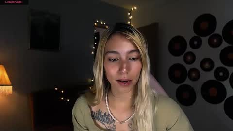 Snapshot of saucy_jenn1 chatting on 03.01.25 I AM JENN  online show from 03.01.25