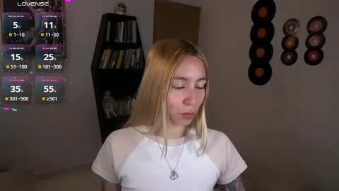 Snapshot of saucy_jenn1 chatting on 10.12.25 I AM JENN  online show from 10.12.25