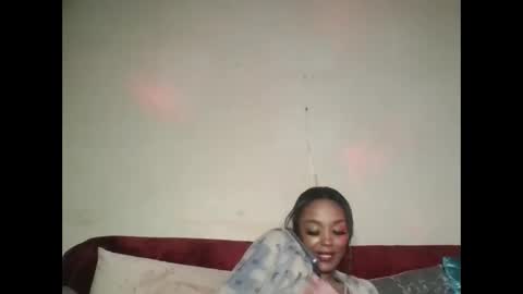 Snapshot of saucy_shanice chatting on 06.05.26 Shaniiice online show from 06.05.26