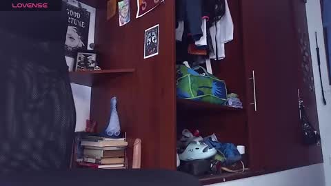 Snapshot of saucy_zaren chatting on 12.14.24 Zaren online show from 12.14.24