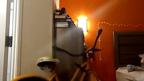 SnowBunny online show from 02.03.25