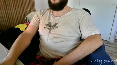 Snapshot of saucybonjo chatting on 12.31.24 Ben online show from 12.31.24