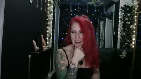 Snapshot of saucysky chatting on 02.04.25 SaucySky online show from 02.04.25