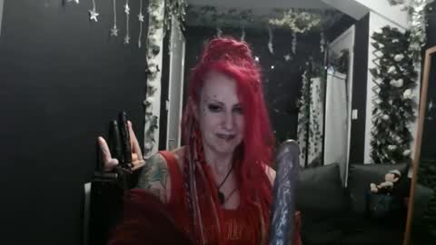 Snapshot of saucysky chatting on 02.09.25 SaucySky online show from 02.09.25