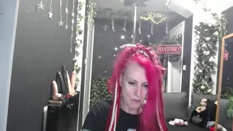 SaucySky online show from 03.04.26