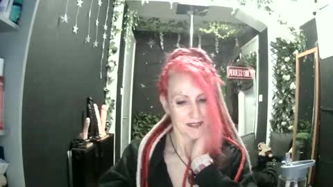 SaucySky online show from 05.12.26