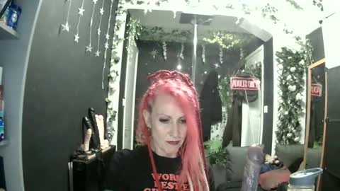 SaucySky online show from 06.01.26