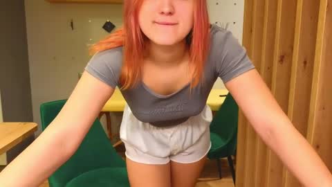 LUNA and ANNA    online show from 12.15.24