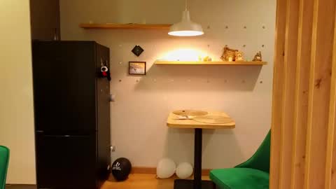 LUNA and ANNA    online show from 02.27.25