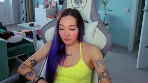 Ariel online show from 04.08.26