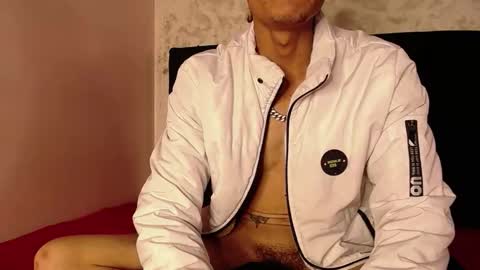 SavageLover  online show from 11.06.25