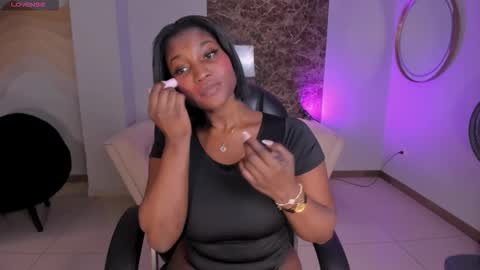 S a v a n n a h  online show from 11.30.25