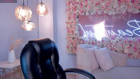 S a v a n n a h  online show from 04.03.26