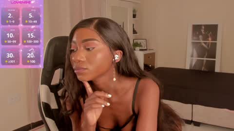 Savannahwildee online show from 12.14.24