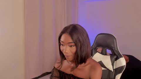 Savannahwildee online show from 01.28.25