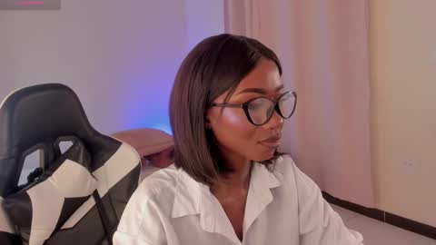 Savannahwildee online show from 02.02.25