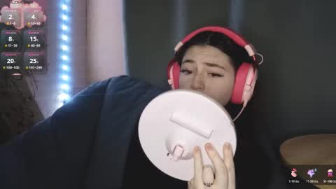 Sophie online show from 10.25.25