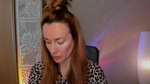 Snapshot of save_the_qween chatting on 04.30.26 save the qween online show from 04.30.26