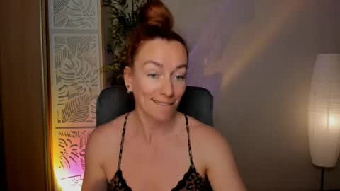 Snapshot of save_the_qween chatting on 05.21.26 save the qween online show from 05.21.26